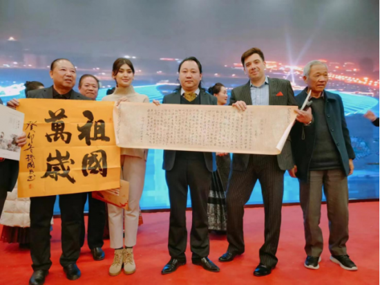 云图片