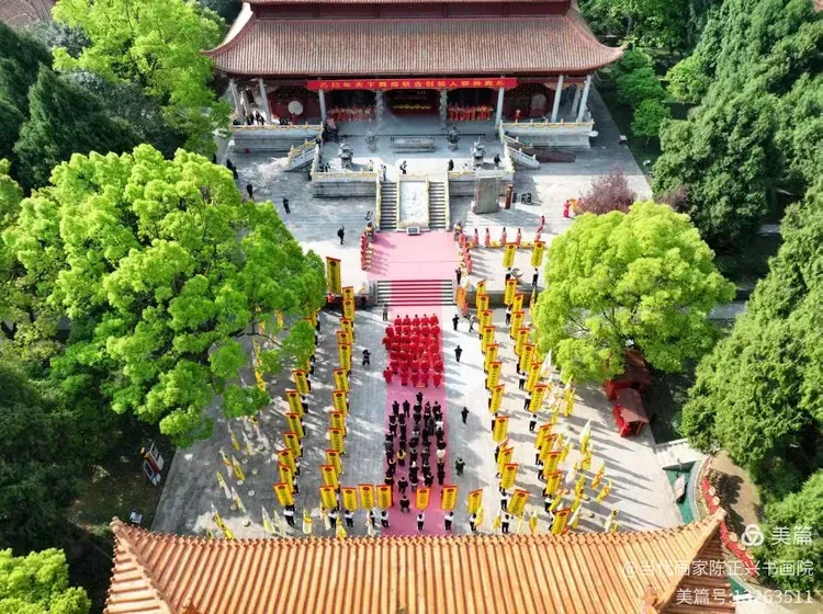 云图片